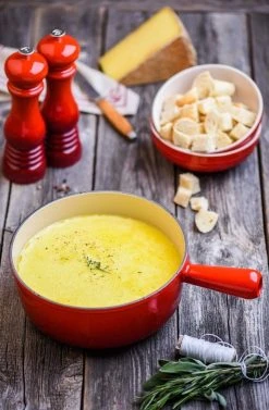 Le Creuset Caquelon Aus Gusseisen In Kirschrot -Le Creuset-Shop 2007140602460 LS02 neu l