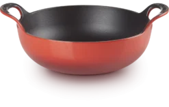 Le Creuset Balti Dish In Kirschrot
