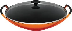 Le Creuset Wok Aus Gusseisen Mit Glasdeckel In Ofenrot