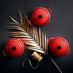 Le Creuset - 4er Set Mini-Cocotte - Kirschrot 11 Le Creuset - 4er Set Mini-Cocotte - Kirschrot -Le Creuset-Shop 32309 Mini Cocotte Geschenkset 5