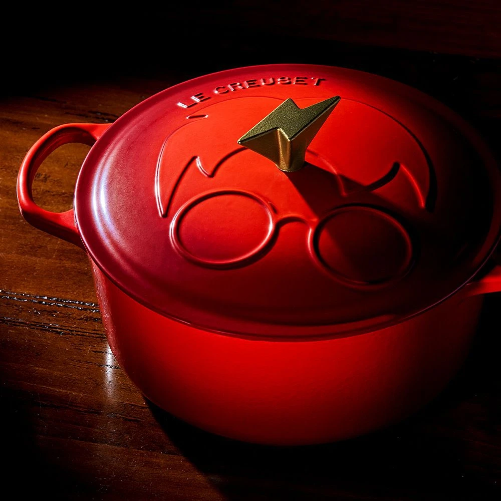 Le Creuset - Harry Potter™ Bräter Signature 26 Cm 4 Le Creuset - Harry Potter™ Bräter Signature 26 Cm – Bild 4