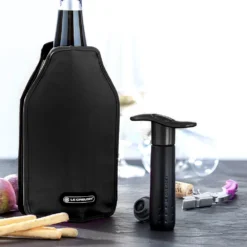 Le Creuset Screwpull - Weinpumpe WA-137 - Verlängert Den Weingenuss Eines Göffneten (Rot-)Weins. In Hochwertiger Geschenkbox. -Le Creuset-Shop 8250 WEINPUMPE WAe 137 3