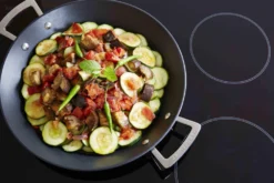 Le Creuset Aluminium-Antihaft-Paella-Pfanne 32 Cm -Le Creuset-Shop 96700132000000 Aluminium Paellapfanne 32cm 5 l