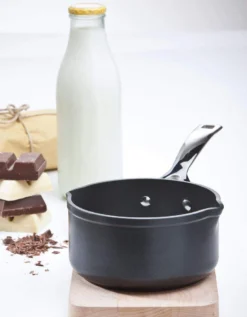 Le Creuset Aluminium-Antihaft-Milchtopf -Le Creuset-Shop Aluminium Antihaft 5 klein l