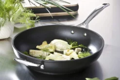 Le Creuset Aluminium-Antihaft-Pfanne Hoch 27 Le Creuset Aluminium-Antihaft-Pfanne Hoch -Le Creuset-Shop Aluminium Antihaft 8 klein l