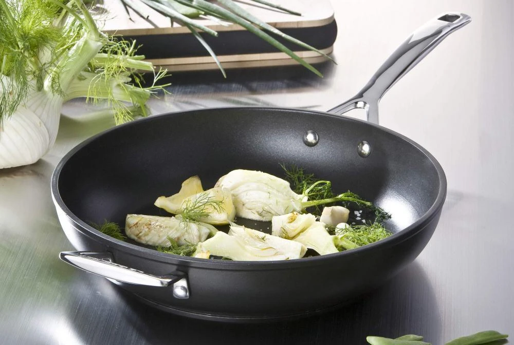 Le Creuset Aluminium-Antihaft-Pfanne Hoch 14 Le Creuset Aluminium-Antihaft-Pfanne Hoch – Bild 14