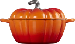 Le Creuset Kürbis-Bräter Signature 24 Cm In Ofenrot 11 Le Creuset Kürbis-Bräter Signature 24 Cm In Ofenrot -Le Creuset-Shop LC 20220602 HL PS NS 21238240902430 003
