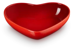 Le Creuset Schüssel In Herzform In Kirschrot
