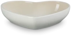 Le Creuset Schüssel In Herzform In Meringue -Le Creuset-Shop LC 20221028 ZS PS FS 80172657160099 002