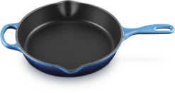 Le Creuset Brat- Und Servierpfanne Signature Hoch In Azure 8 Le Creuset Brat- Und Servierpfanne Signature Hoch In Azure -Le Creuset-Shop LC 20221206 HL PS FS 20187262200422 002