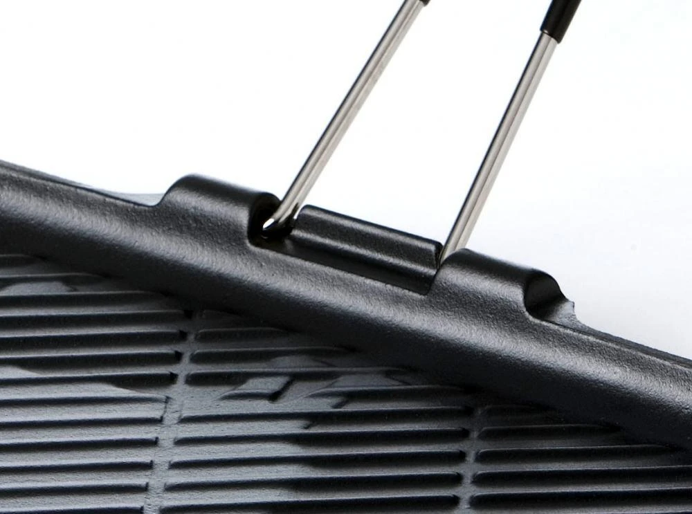 Steakgrillpfanne Rechteckig Aus Gusseisen Von Le Creuset In Kirschrot 5 Steakgrillpfanne Rechteckig Aus Gusseisen Von Le Creuset In Kirschrot – Bild 5