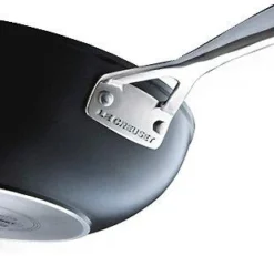 Le Creuset Aluminium-Antihaft Wok-Pfanne -Le Creuset-Shop Le Creuset Wokpfanne 5