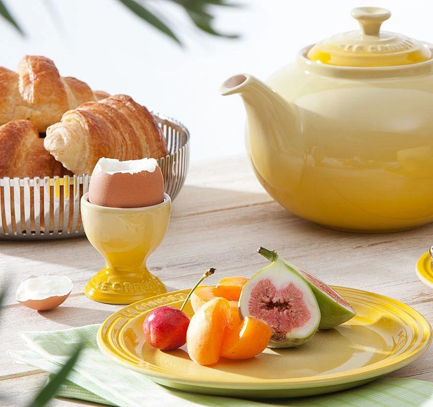 Le Creuset Eierbecher Mit Standfuß In Karibik 2 Le Creuset Eierbecher Mit Standfuß In Karibik – Bild 2