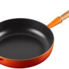 Le Creuset Sautépfanne Signature Aus Gusseisen Mit Holzgriff In Ofenrot