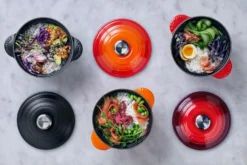 Le Creuset Cocotte Every In Shell Pink 5 Le Creuset Cocotte Every In Shell Pink -Le Creuset-Shop web 41110180600460 41110180900460 41110180000460 LS00003 1